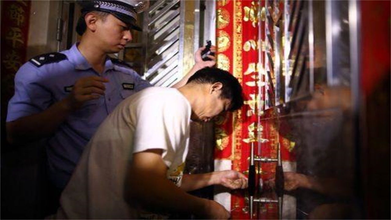 辽宁请开锁师傅开了锁后，师傅